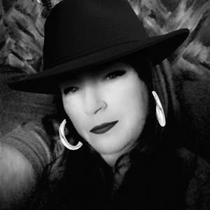 Meet your Posher, Cheryl